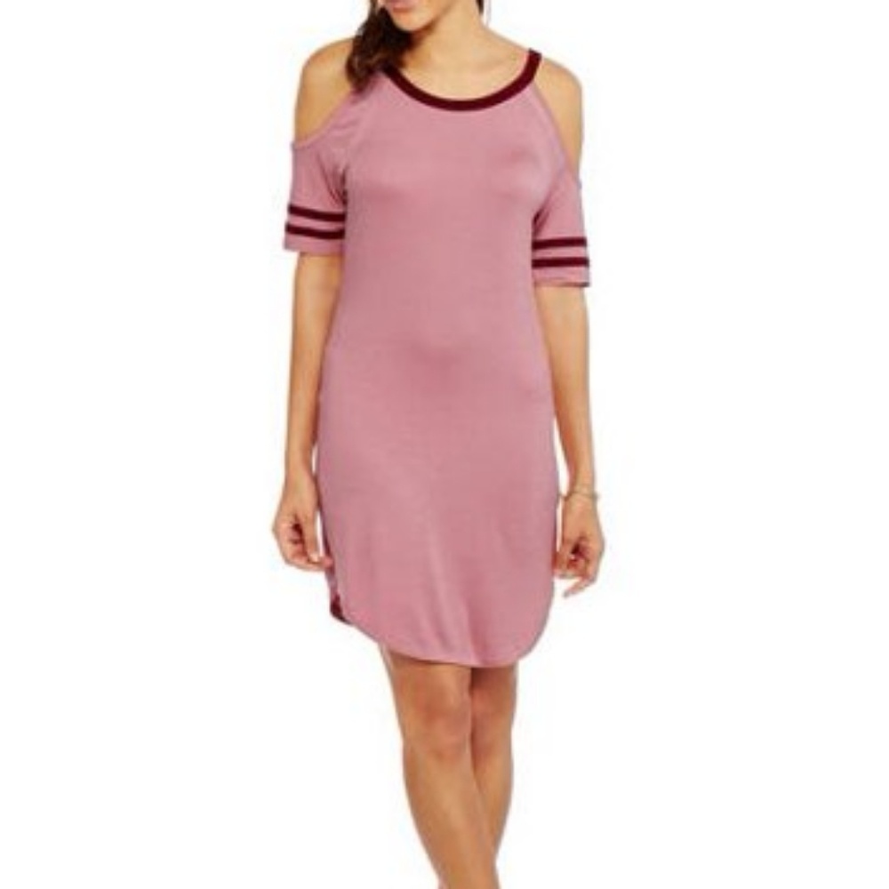 👗Moral Fiber 👗Cold Shoulder T shirt Dress👗